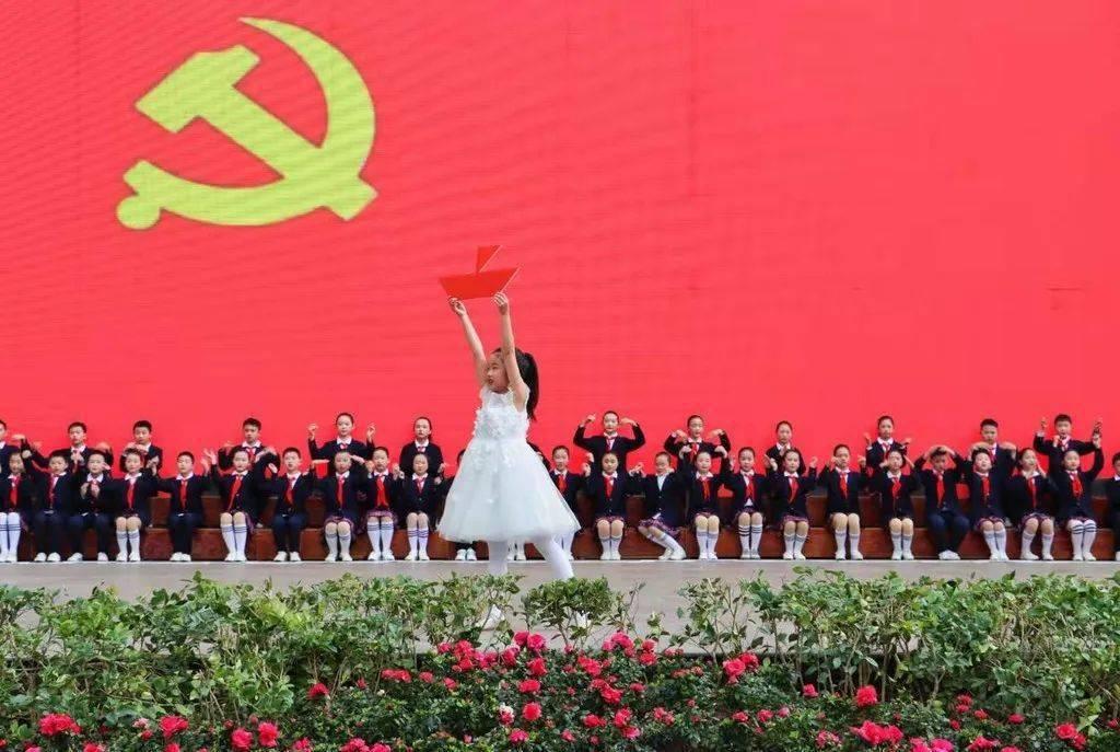 微信打字发消息没问题，按住直接说语音发消息发不出怎么回事？游戏画面